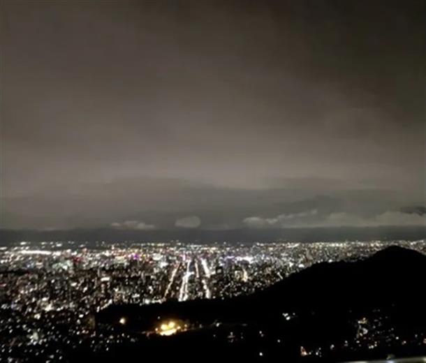 澄んだ空気のなか夜景を満喫
