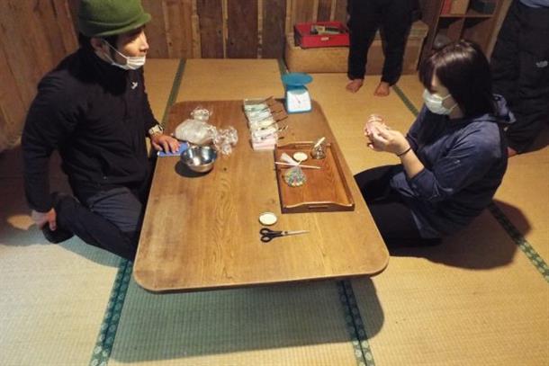 石の家でキャンドル作り体験♪