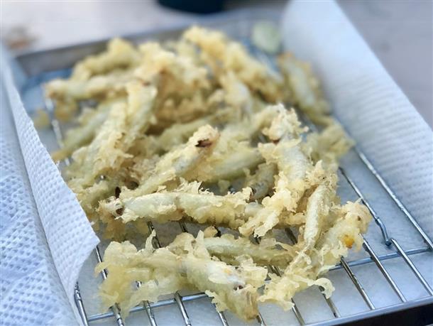 自分で釣り上げたワカサギの味は格別