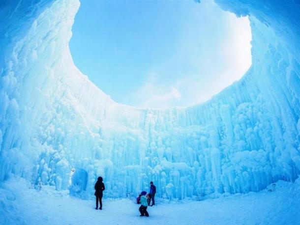 支笏湖氷濤まつり