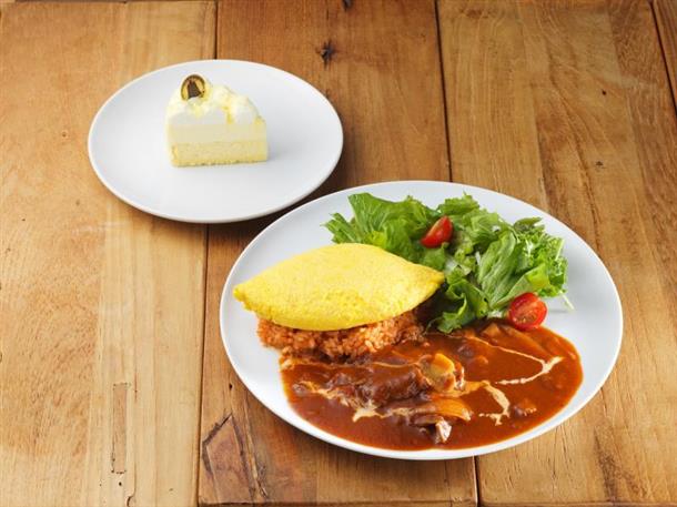 人気のビーフストロガノフオムライス