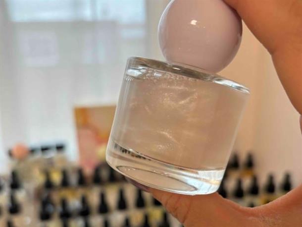 世界に一つの香水。作ってみませんか？