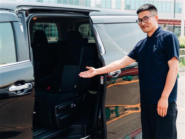 丁寧にご案内いたします