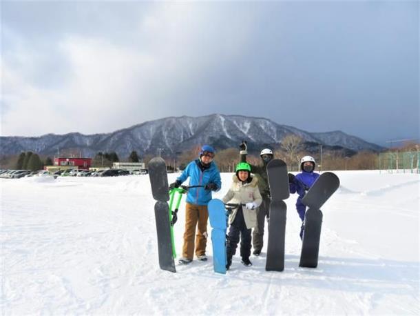 日高の山々を見ながら滑ると爽快ですよ☆