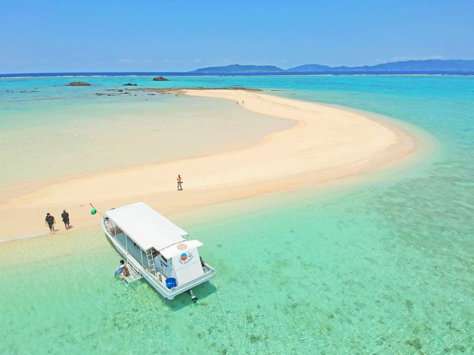 三日月形の幻の島にも上陸！