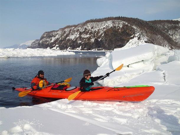 流氷の上に乗ってみよう。