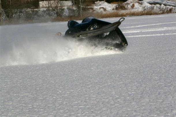 パウダースノーを走る爽快感