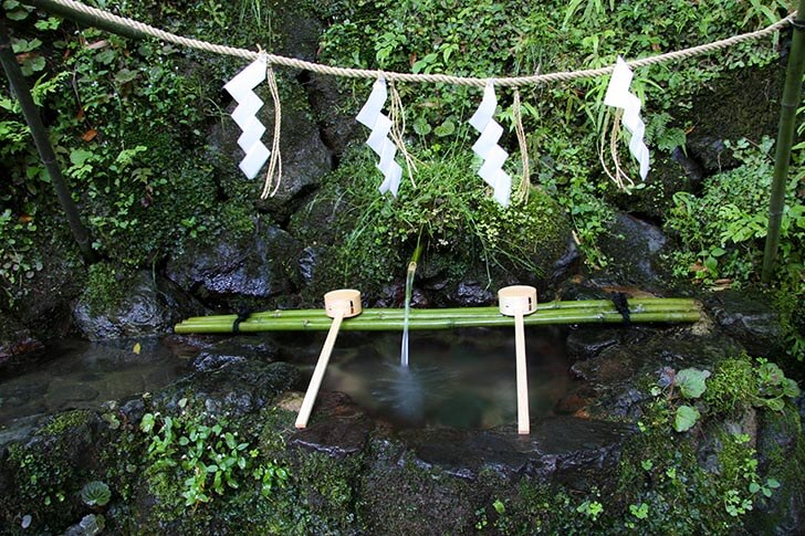 貴船神社の御神水。無料で汲める。