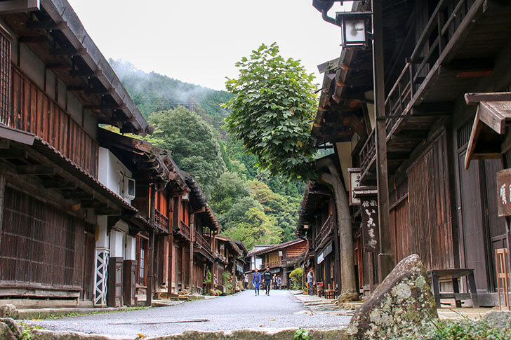 妻籠宿　寺下の町並み