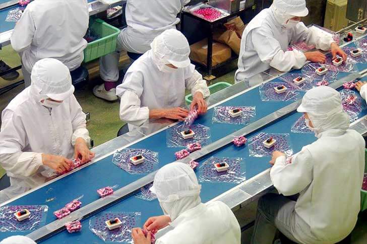 一個約６秒で包装する職人技