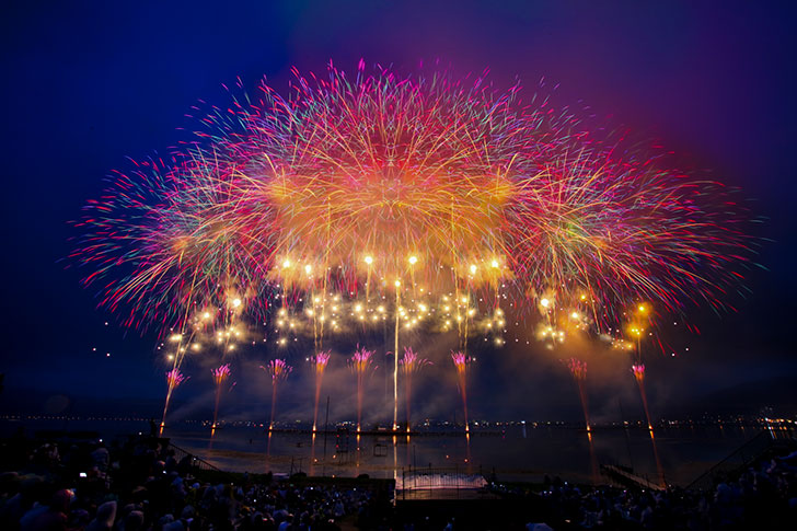 諏訪湖祭湖上花火大会(画像提供:諏訪市)