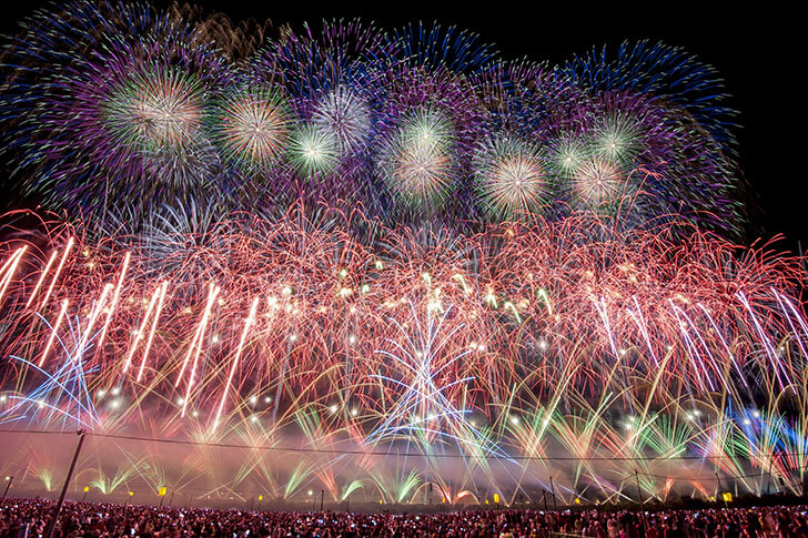 人気の花火大会へ！ 関東発の花火大会７選【2025版】