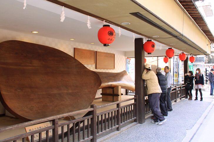 宮島の表参道商店街