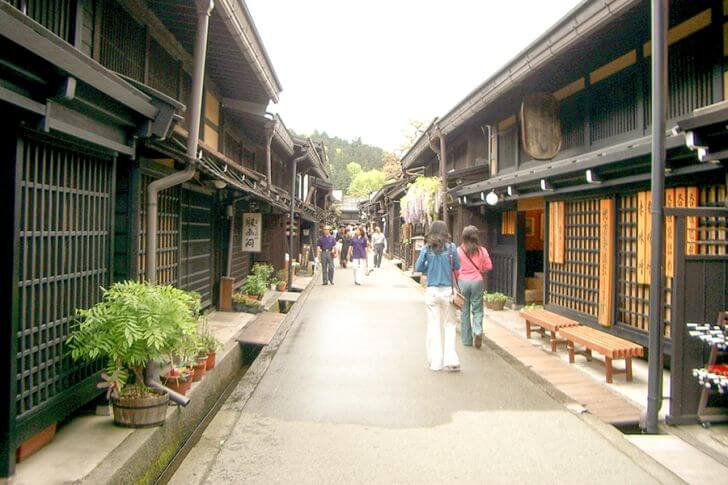 ミシュラン３つ星！飛騨高山、レトロな町並み散歩