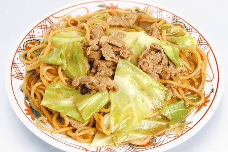 マトンの肉と中華麺を独特のスープに煮込んだローメン。伊那市で古くから愛されるご当地グルメ。