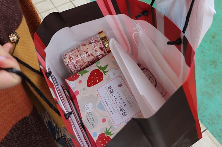 お土産どっさり購入