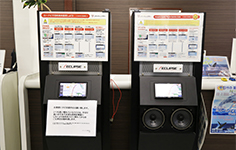 実際のナビを使って店内でレクチャー