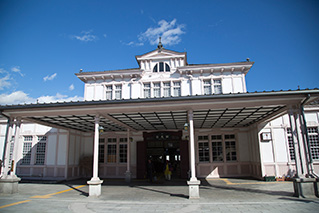 日光駅外観写真