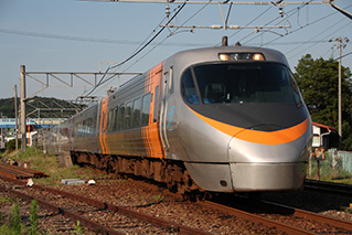 丸亀駅外観写真