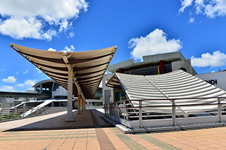 おもろまち駅外観写真