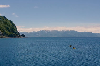 積丹の海と崖の景色