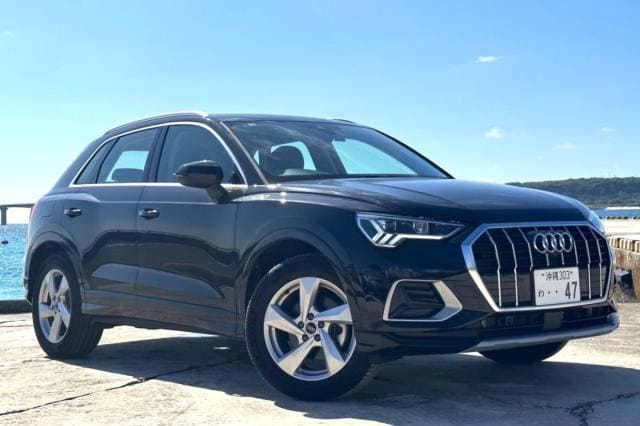 アウディ Q3