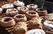 沖縄で大人気のパン屋さん11選 中には行列必至の店舗も⁉