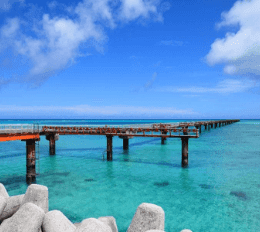 伊良部島と下地島でエメラルドグリーンに輝く海を満喫しよう