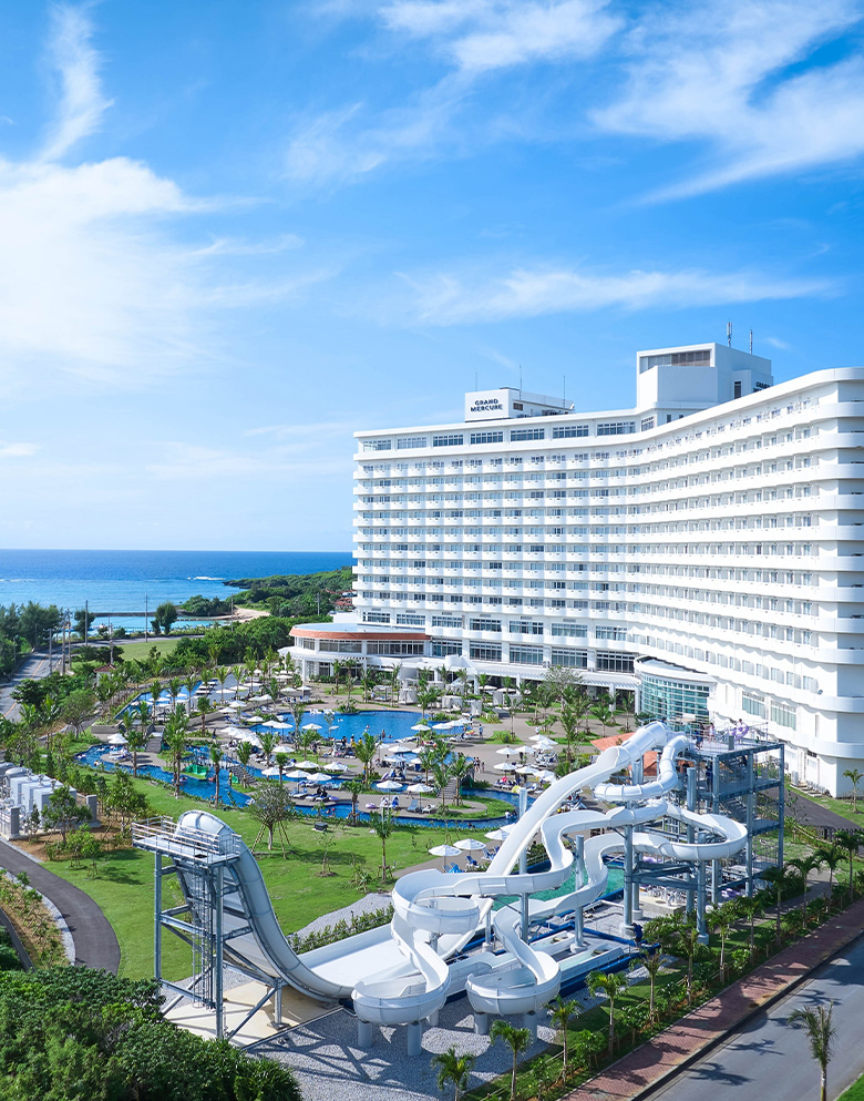 グランドメルキュール沖縄残波岬リゾートの外観