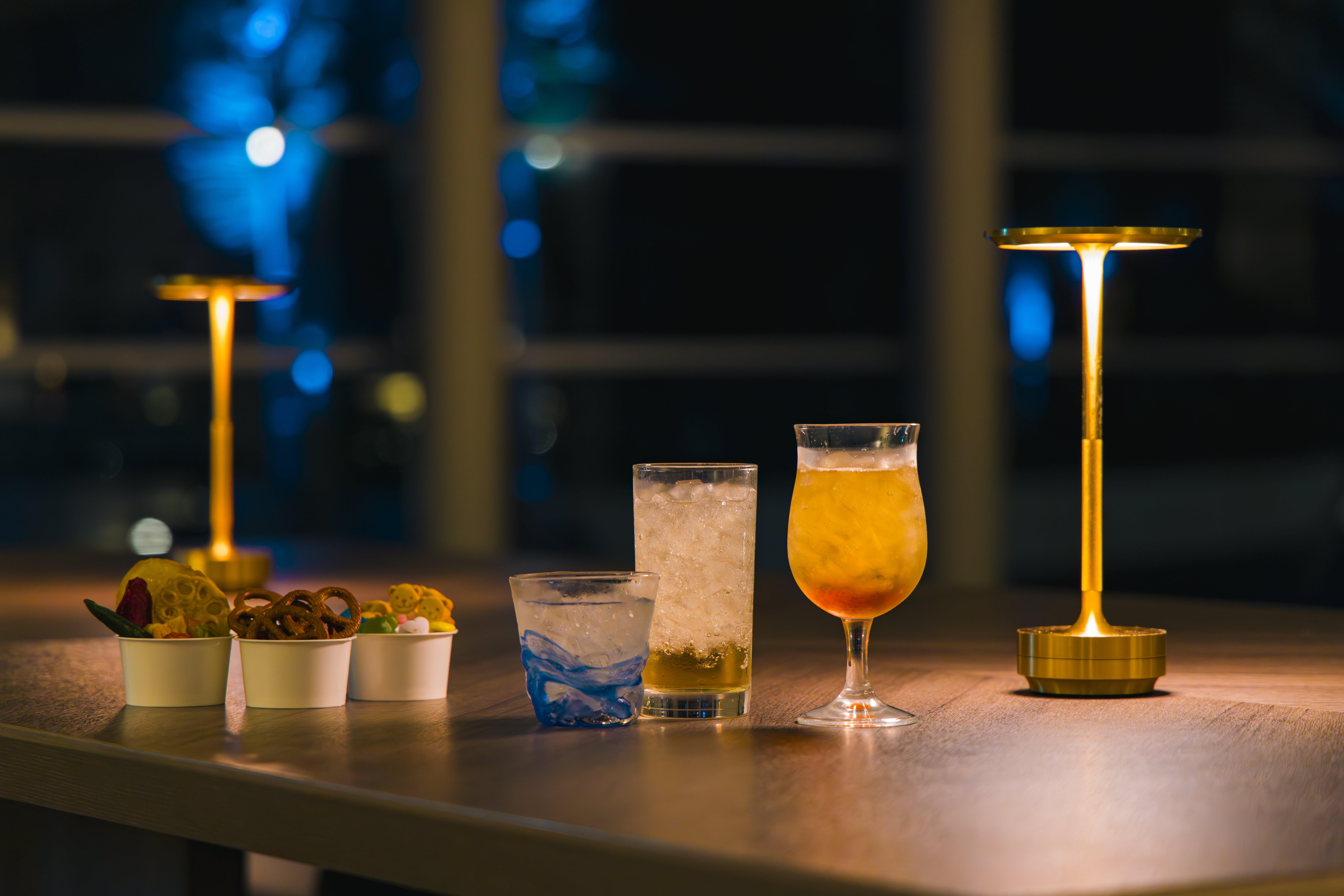 ラウンジのドリンクとおつまみ