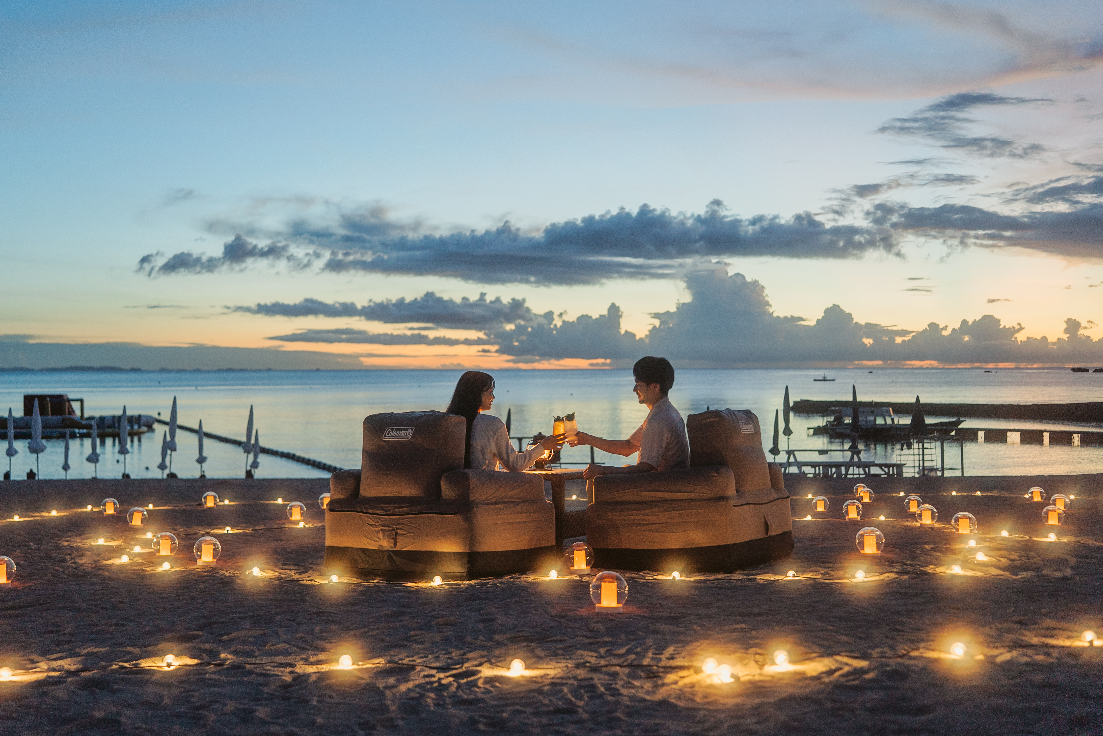 ビーチサイドイルミネーションで乾杯