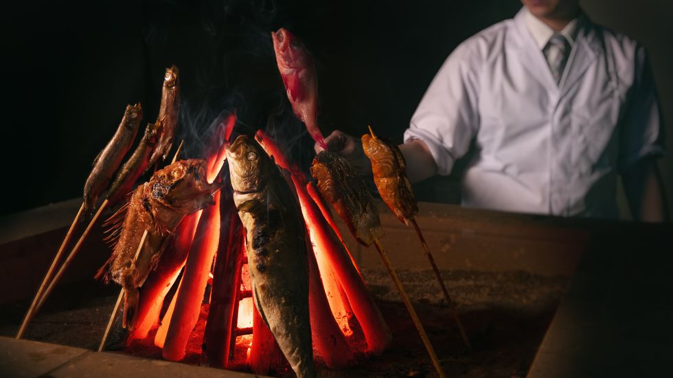 夕食付きプランで名物「原始焼き」を堪能