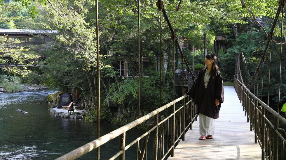 おちあいろう_庭園・橋