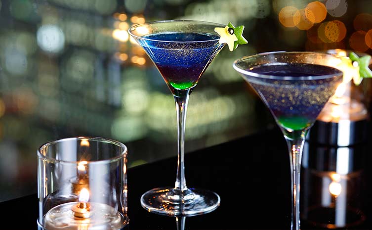 ホテル最上階のバー