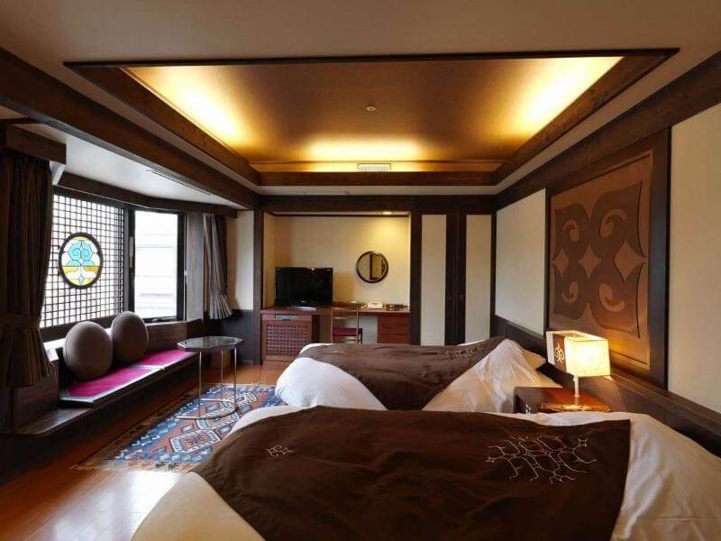 あかん遊久の里　鶴雅