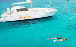 セーリングとシュノーケリング