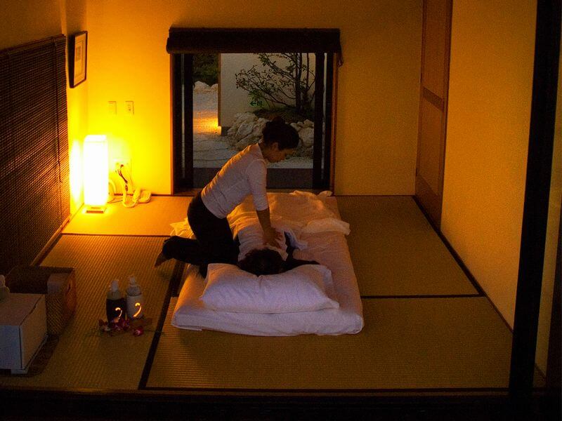 百名伽藍