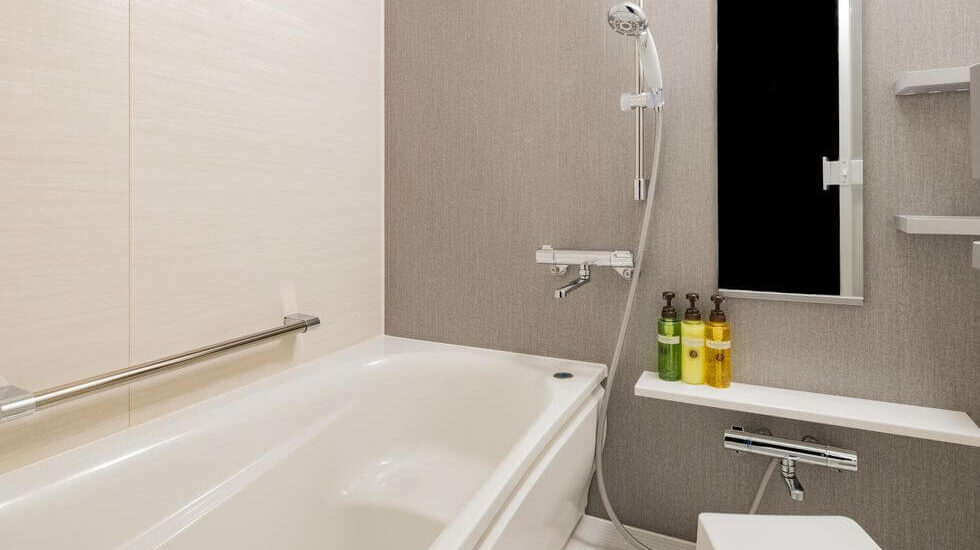 ファミリールームは洗い場付きの浴室