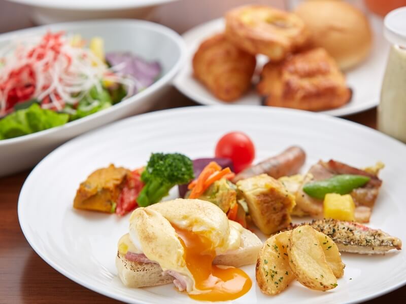 朝食はビュッフェスタイル