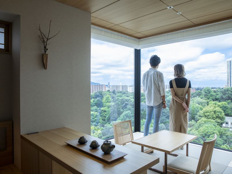 木の温もりに溢れた札幌の四季が楽しめる部屋