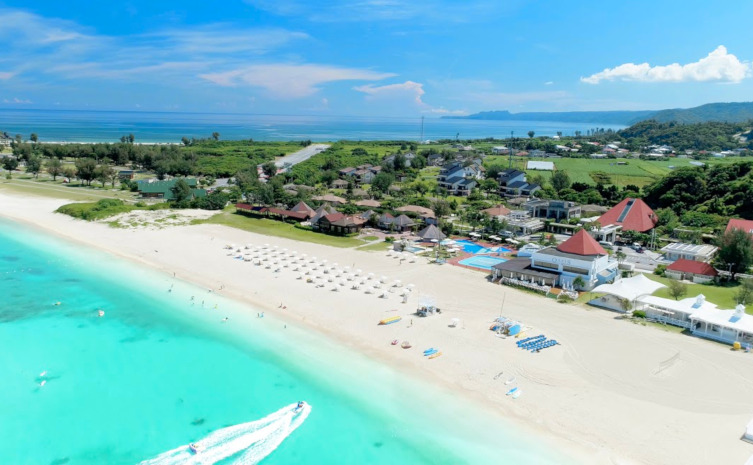 オクマ プライベートビーチ ＆ リゾートの全体