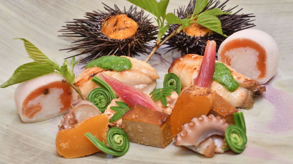 夕食海鮮料理一例