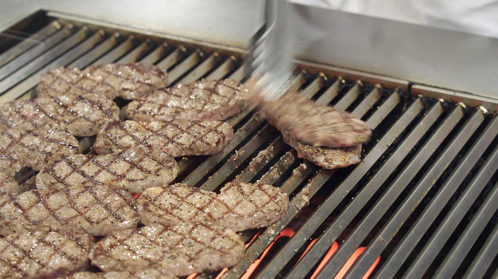 牛肉のグリルステーキ