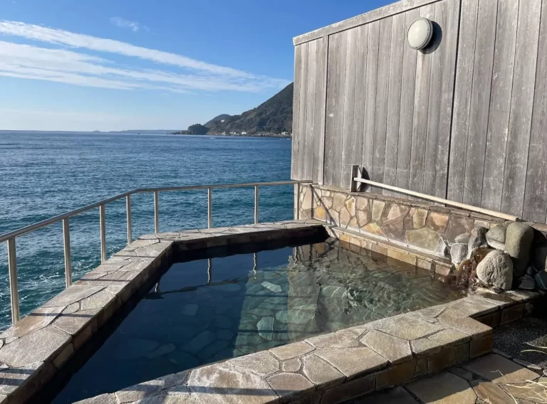「舟戸の番屋」で絶景露天風呂を堪能！河津旅行おすすめ立ち寄りスポット