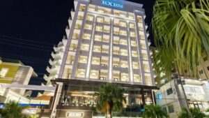 沖縄かりゆしリゾートEXES那覇の外観