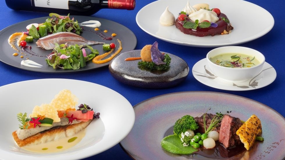 新鮮な海鮮を使った料理も