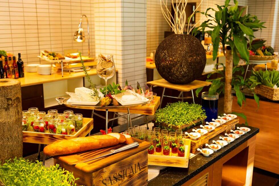 夕食ビュッフェイメージ