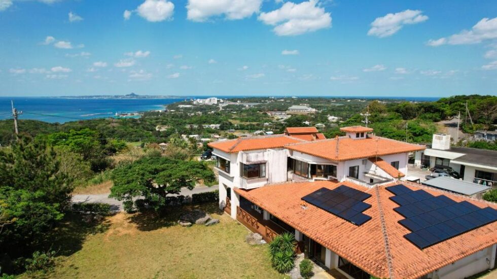 星のテラスもとぶ山里別館の外観