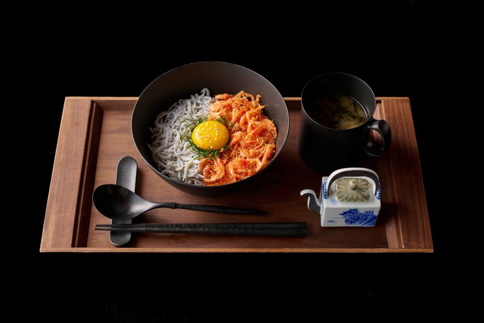 おちあいろう_軽食_釜揚げシラスと桜海老の天バラ二色ごはん