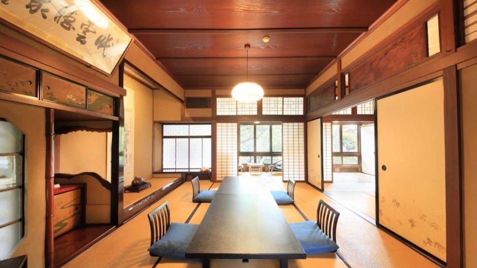 各界の著名人をもてなした、歴史と華のある老舗温泉旅館